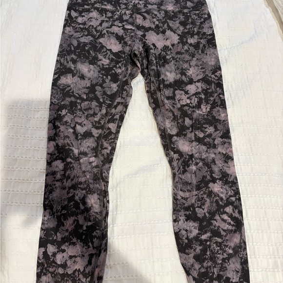 Lululemon Align Pant - Floral Patterned High-Waisted Leggings - Picture 4 of 4